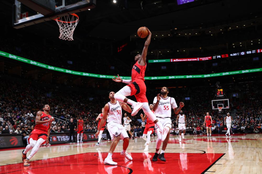 更凭借这一 更凭借这一