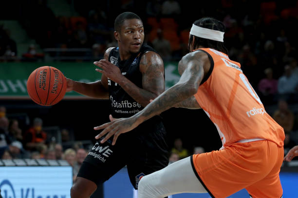 们在季后赛 们在季后赛