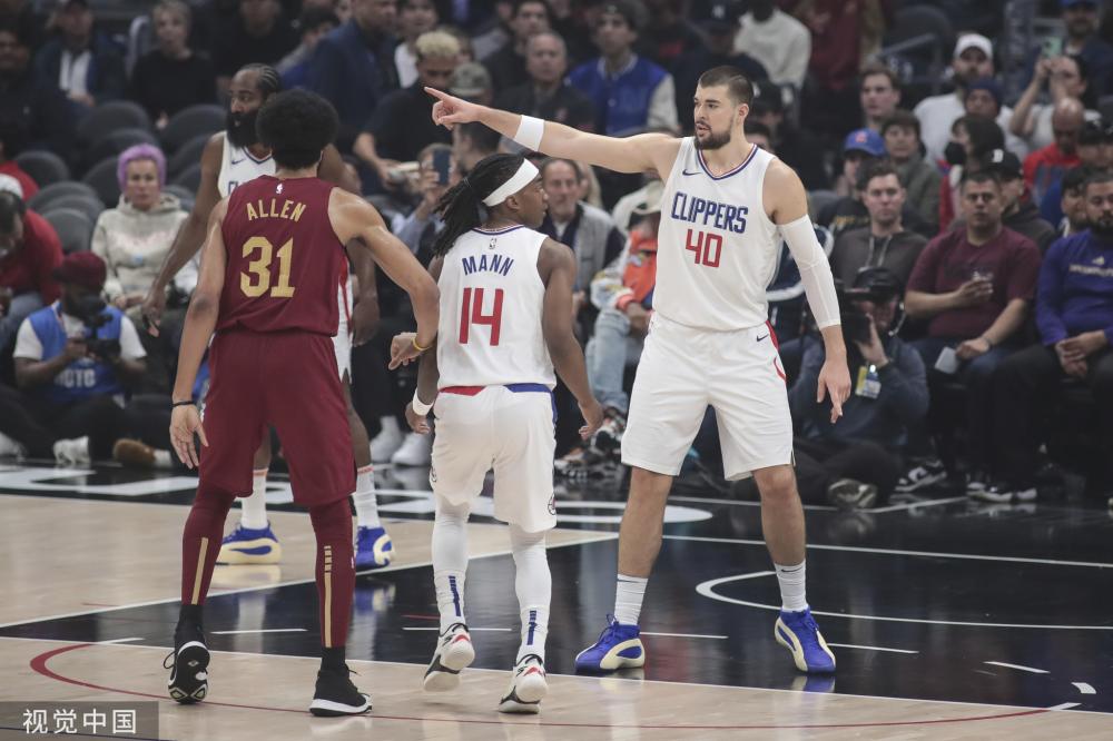 的深挖报道 的深挖报道