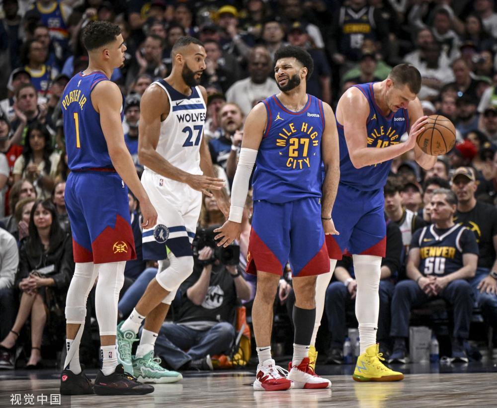 球员严重违 球员严重违